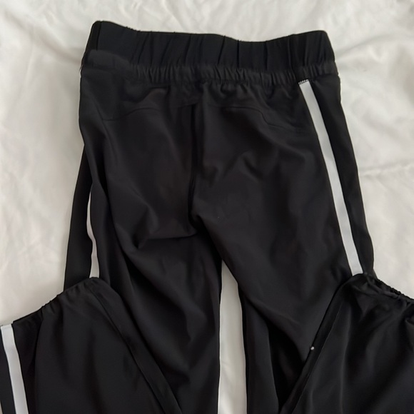 Ivivva capris - Picture 3 of 3